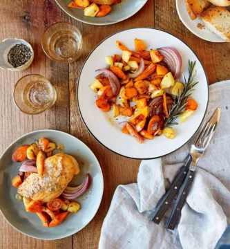 Plato casero hecho con sobras convertido en una comida nueva y económica